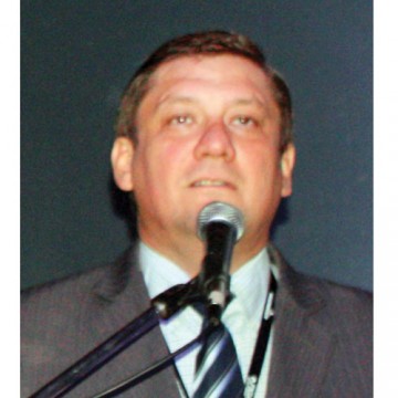 Figas-Carlos-Buttner---RE-135
